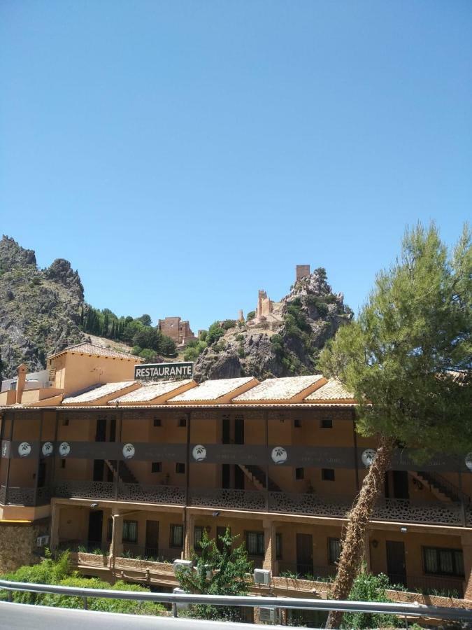 Alojamiento Mirador Del Castillo La Iruela Extérieur photo
